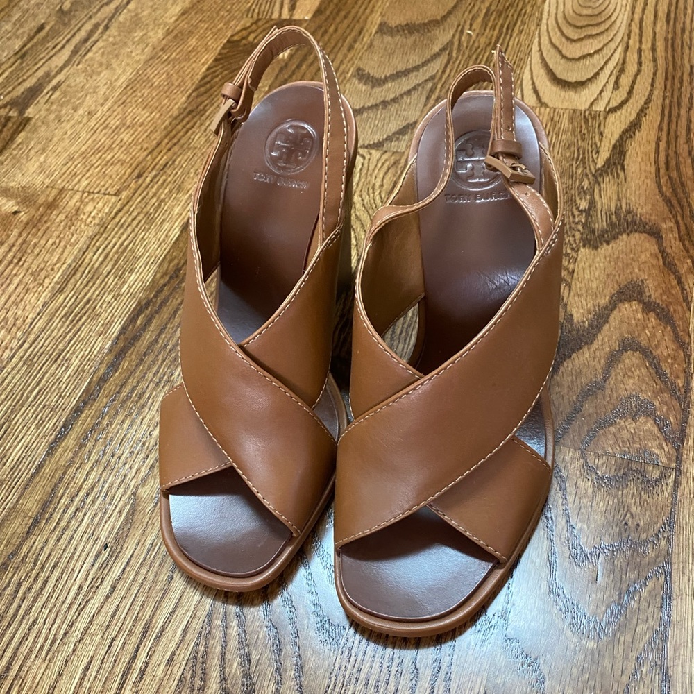 Tory Burch Gabrielle Crisscross Wedge Leather Sandals in Royal Tan (brown) sz 6 - Picture 3 of 7